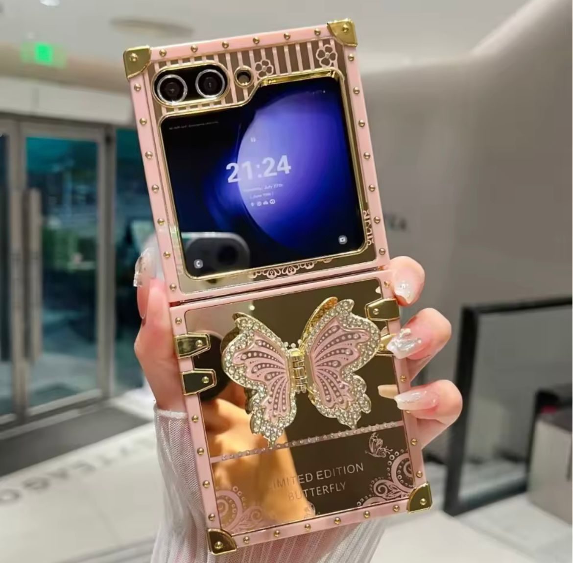 Samasung Galaxy Z Flip 6 Mirror Finish Butterfly Stand Case