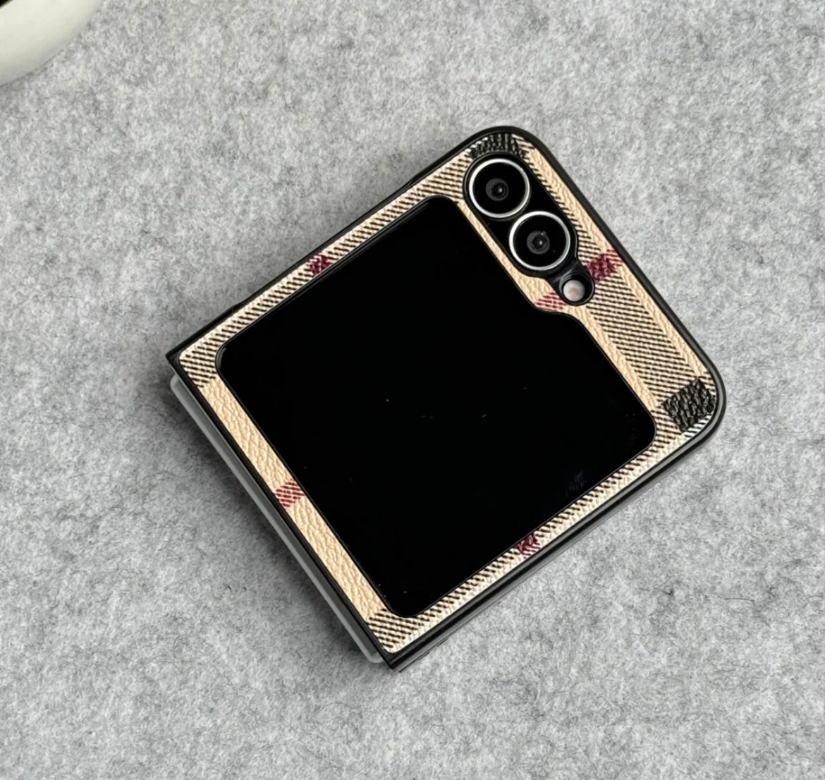 Samsung Galaxy Z Flip 7 FE Luxury Brand Case
