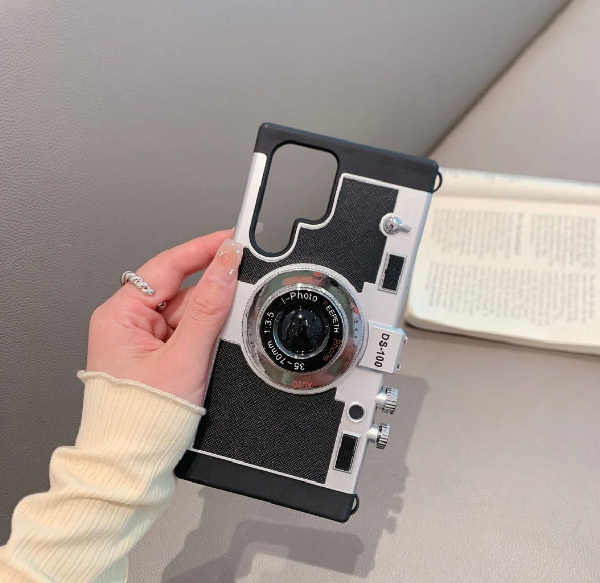 Samsung Galaxy S25ultra Retro Camera Design Case