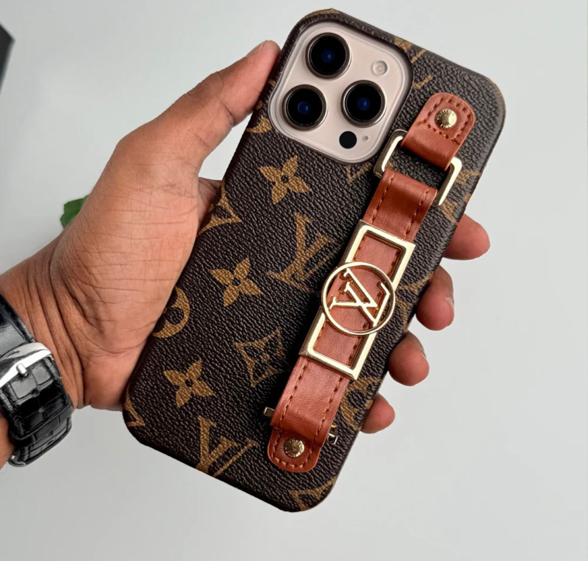 Iphone 15 Series Luxury Brand Belt Holder Case