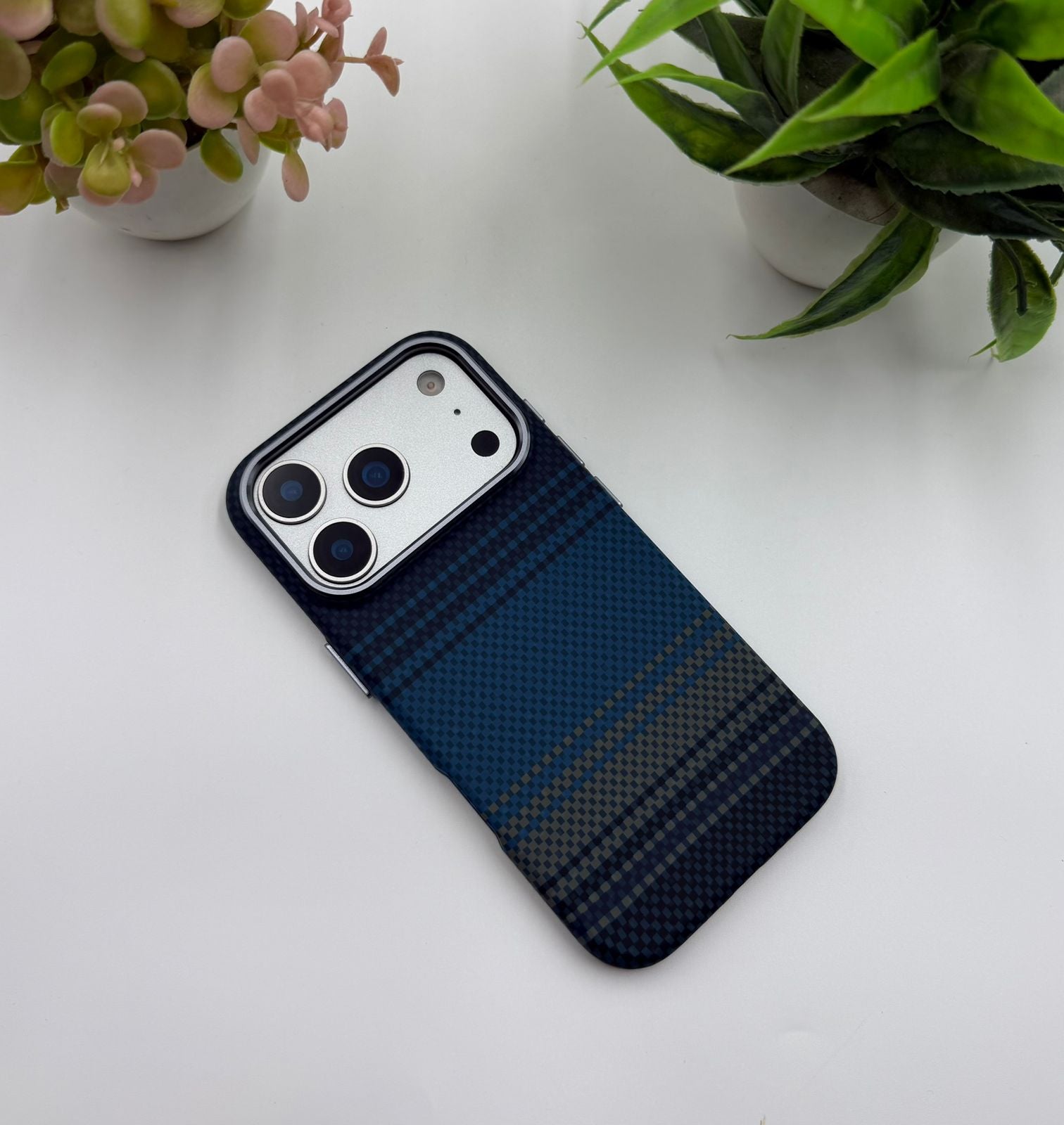 Blue Stripe Carbon Feel Case With Hidden Magsafe