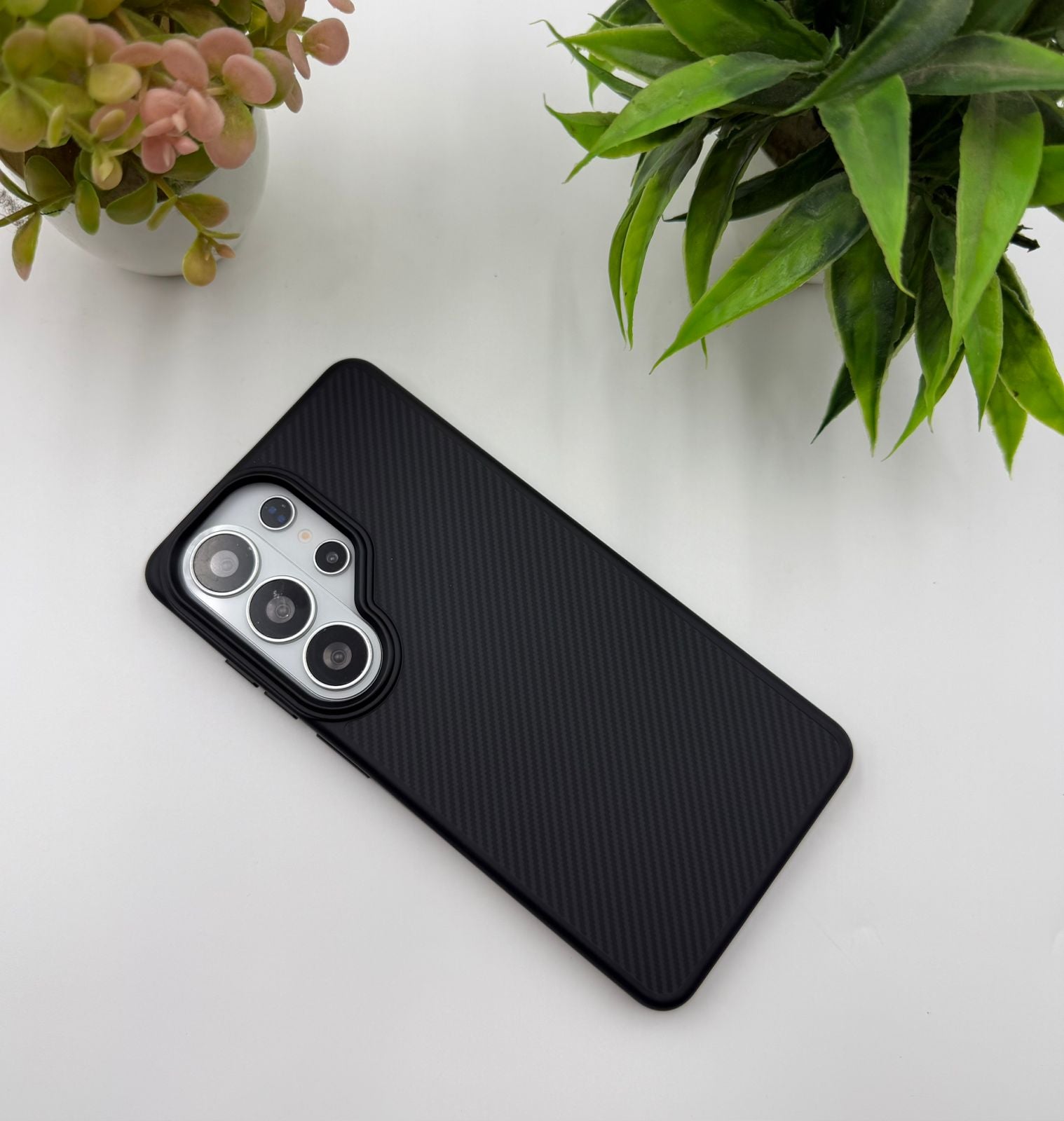 High Quality Carbon Fibre Hidden Magsafe Case
