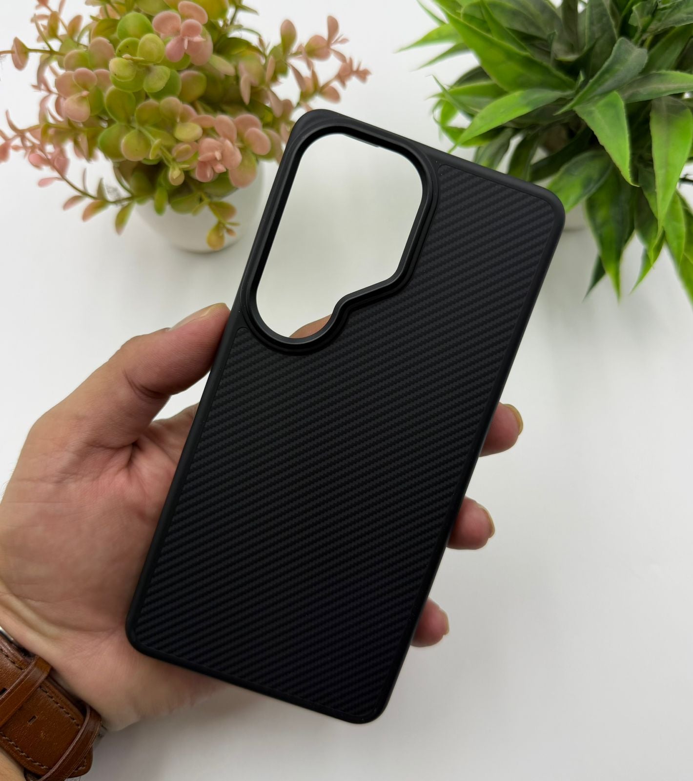 High Quality Carbon Fibre Hidden Magsafe Case