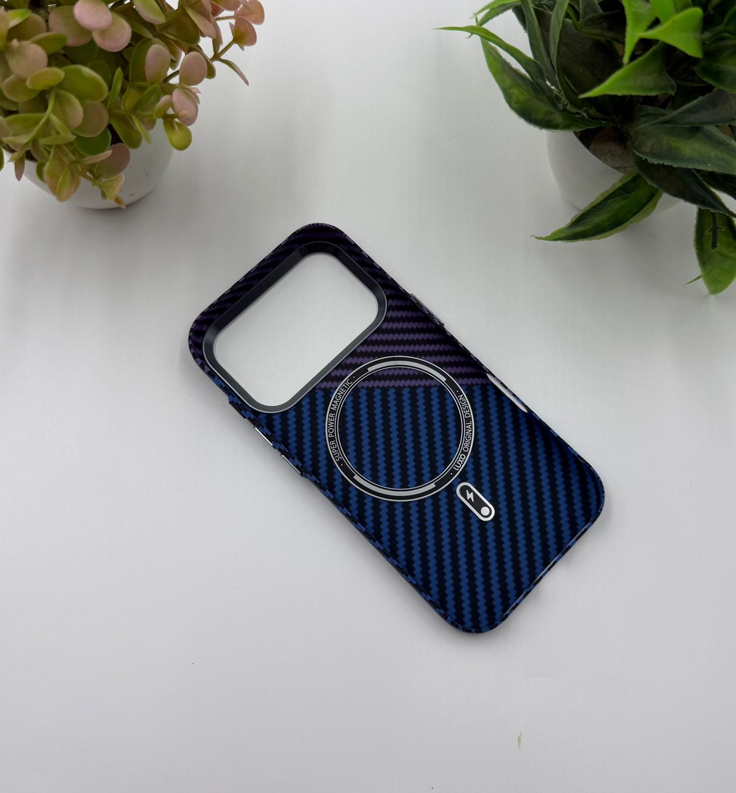 Original Luxo Blue Stripe Carbon Fibre Hidden Magsafe Case