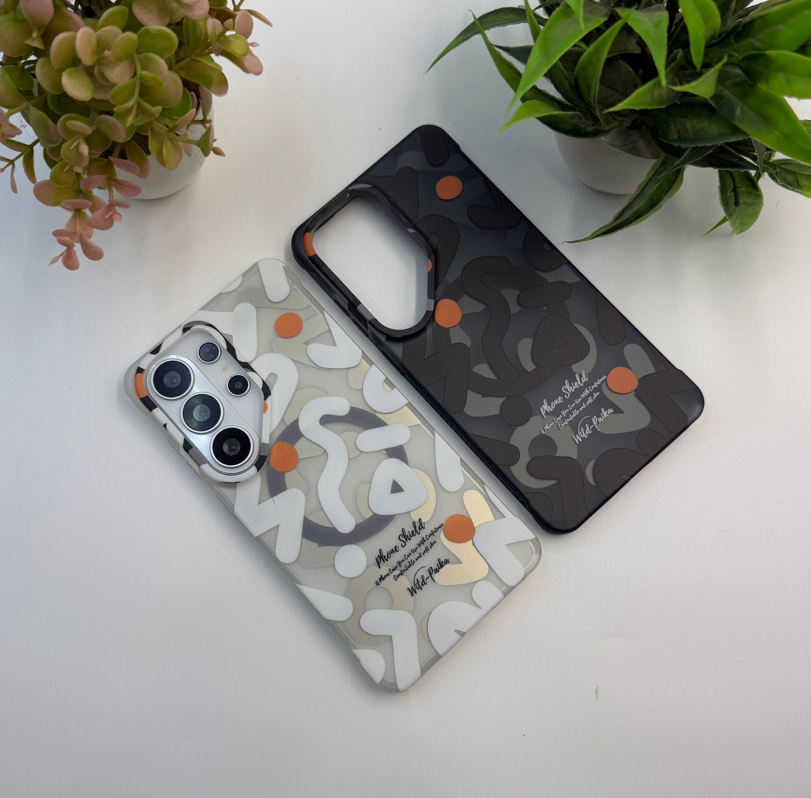 Smokey Graffiti Magnetic Case