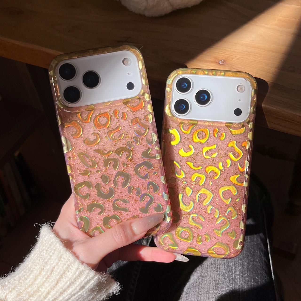 Iphone 17 Series Leopard Bling Case
