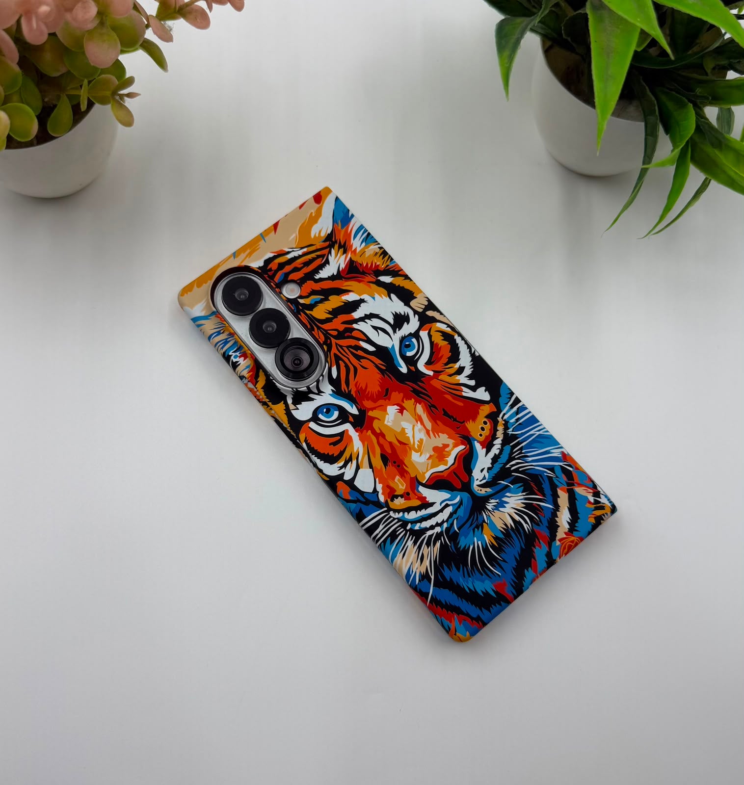 Tiger Print Ultra Slim Carbon Fiber Magsafe Case