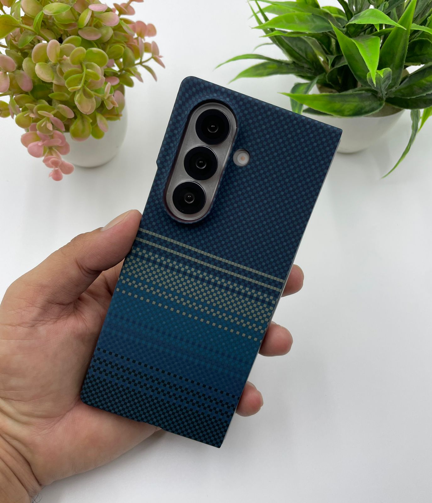 Samsung Galaxy Z Fold 7 Carbon Fibre Texture Magsafe Case