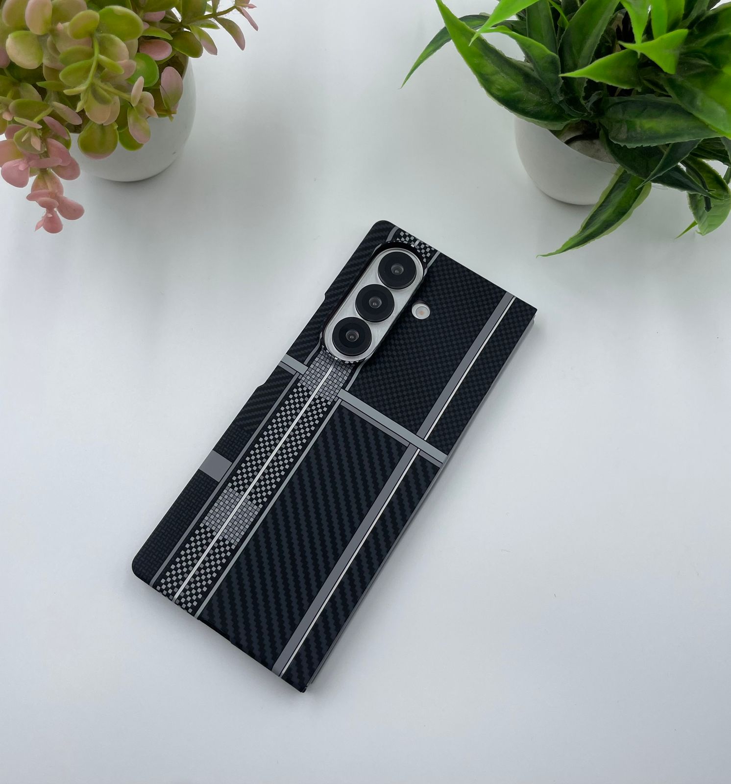 Samsung Galaxy Z Fold 7 Carbon Fibre Texture Magsafe Case