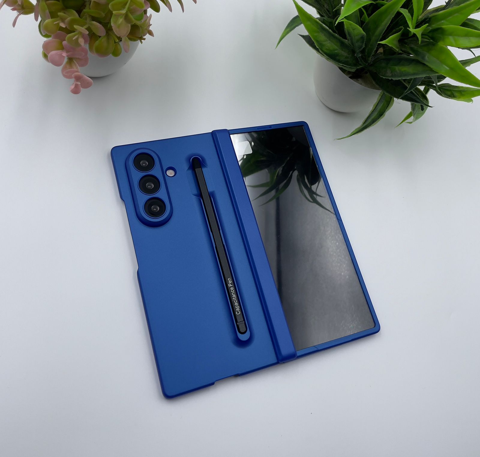 Samsung Galaxy Z Fold 7 S-Pen Slot And Front Glass